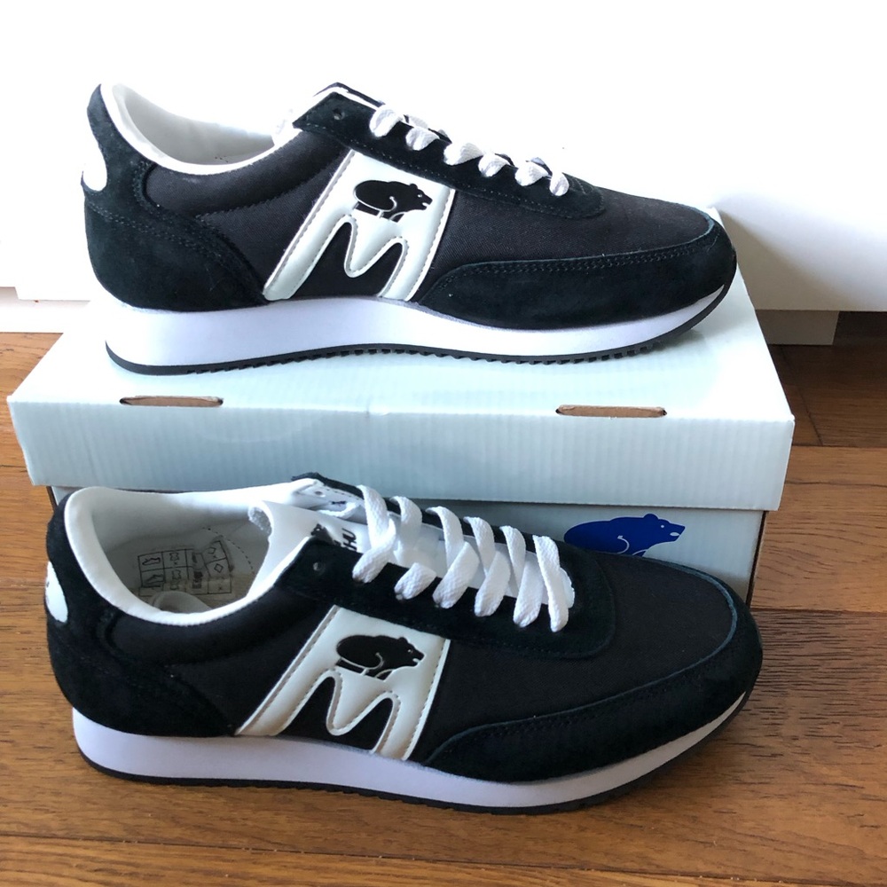 Karhu Albatross 82 Sneakers. Women’s size 7/ Eur 38